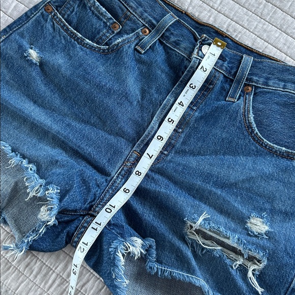 Levi’s 501 med dark distressed, cut off classic denim jean shorts 27” - Picture 3 of 10